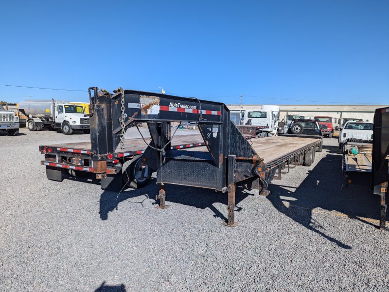 Ganso 40 pies de largo por 8 ancho